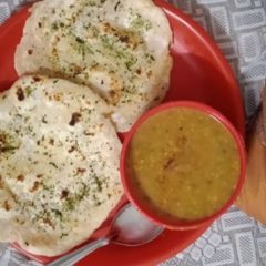 A picture of Special Naan.