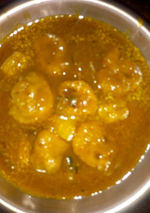 A picture of Arbi jhol curry.