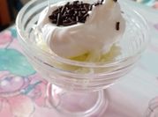 Una foto de postre de manzana verde