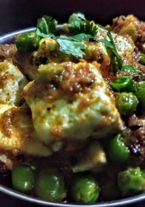 मसाला टोफू मटर (Masala tofu matar recipe in Hindi) रेसिपी मुख्य फोटो
