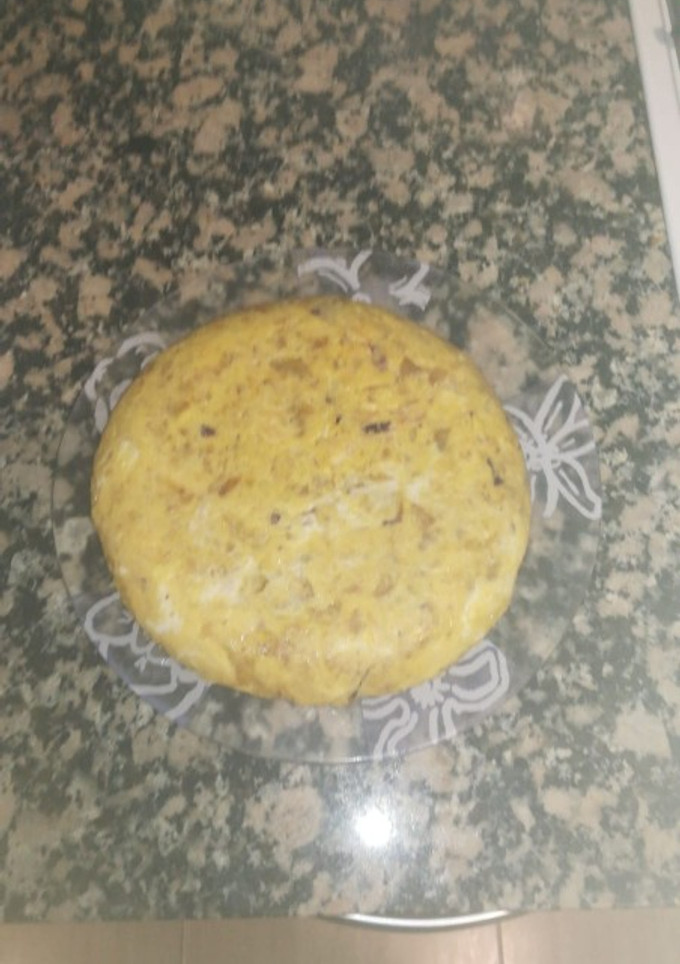 Una foto de Tortilla de patata con pulpo