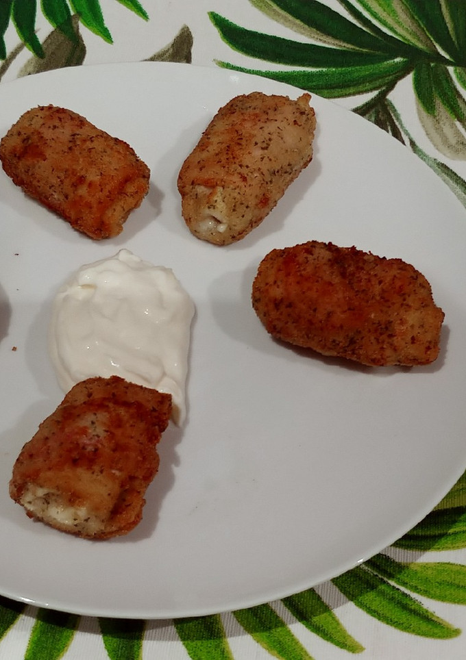 Una foto de Rollitos pollo, queso y bacon