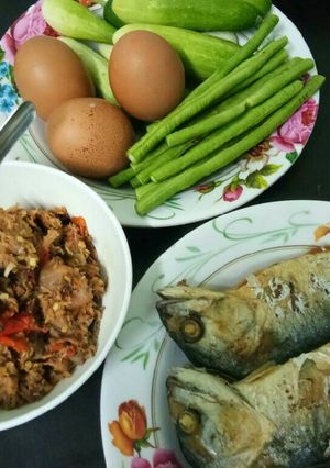 รูปของ น้ำพริกปลาทูไข่ต้ม