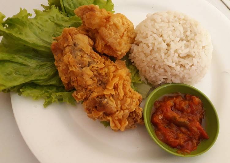 Ayam geprek sambal bawang
