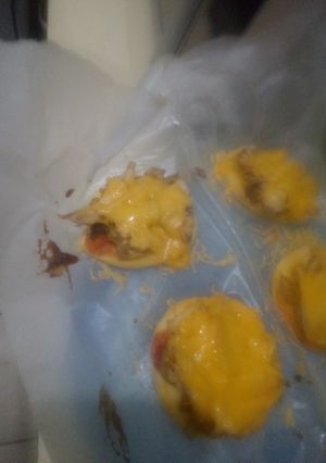 A picture of Mini pizza's.