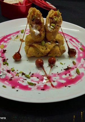 A picture of Fried Wrapped Halwa.