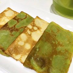 A picture of Matcha Green Tea Crêpes.
