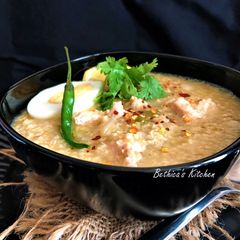 A picture of Millet & Chicken Porridge / Congee / Broth.
