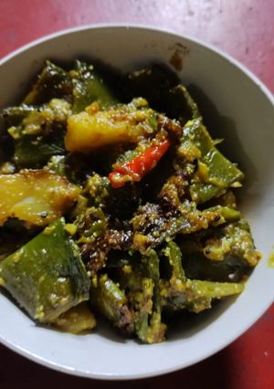 শিম আলু পোস্ত(shim aloo posto recipe in Bengali) রেসিপির প্রধান ছবি