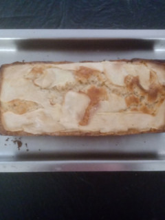 Una foto de Budín de manzana 🍎🍎