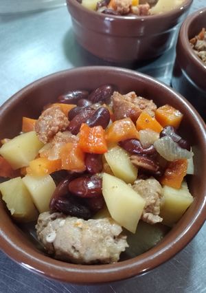 Una foto de Cazuela de porotos colorados