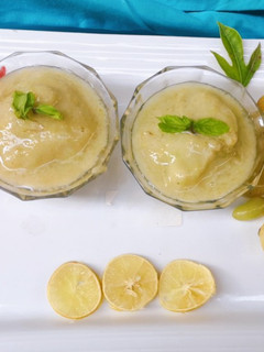 A picture of Grapes Sorbet.