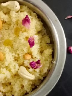 ઘઉં ફાડા લાપસી (Fada lapsi recipe in Gujarati) રેસીપી મુખ્ય ફોટો