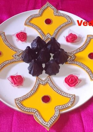 A picture of Oreo Biscuit Modaks.