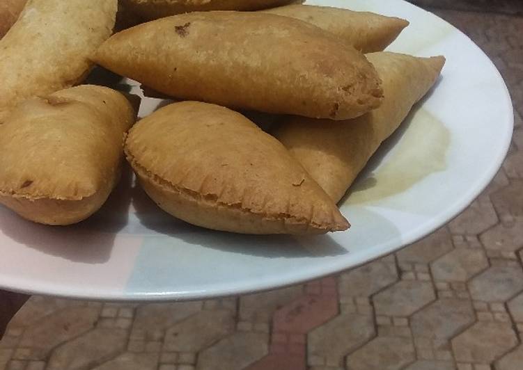 Fried meatpie