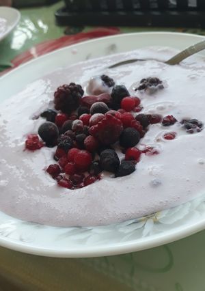 Főzés nélküli gyümölcsleves recept fotója