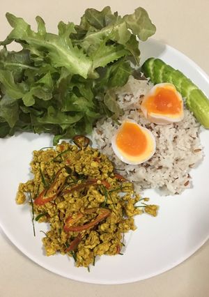 รูปของ “คั่วกลิ้งอกไก่”