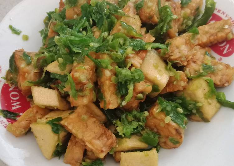 Bagaimana Menyiapkan Tahu Tempe Cabe Ijo (Mantulll) Anti Gagal