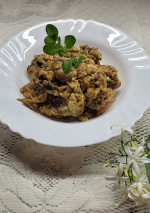 Una foto de Risotto de pollo y hongos