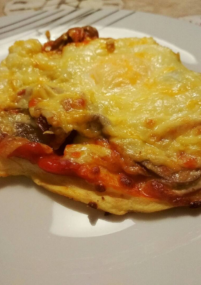 Una foto de Pizza rústica (base de puré de patatas)