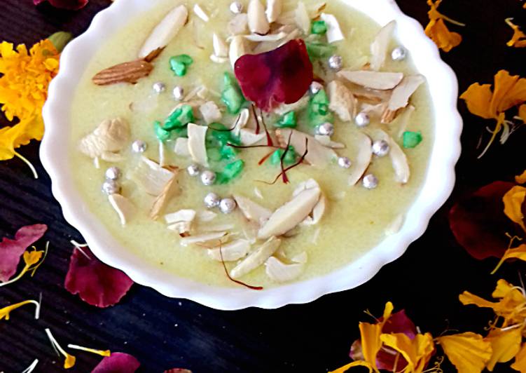 Kong firani (Kong Pudding) / Kashmiri Firani