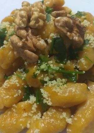 Una foto de Gnocchi di zucca, 🇮🇹  Ñoquis de calabaza