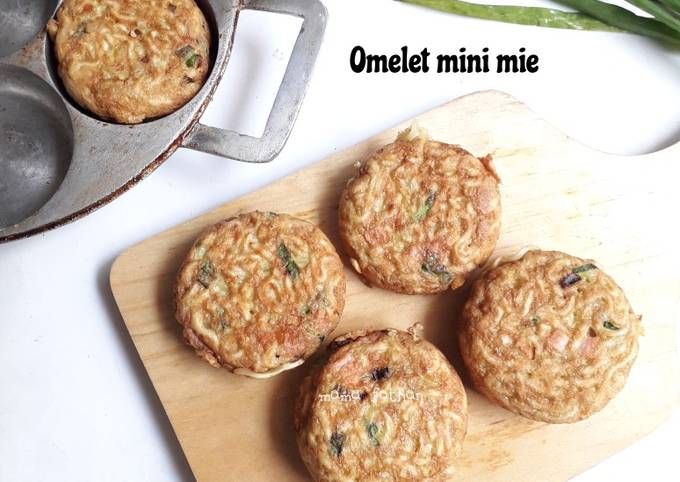 Omelet mini mie