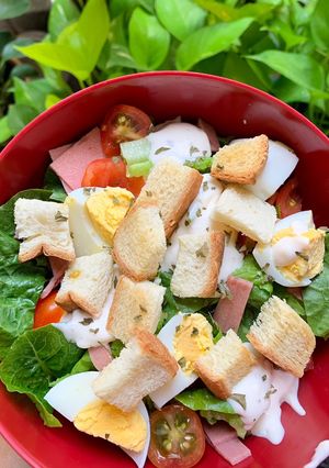 Foto resep Caesar salad with croutons