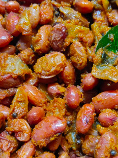 சோயா பீன்ஸ் பிரை (soya beans fry recipe in Tamil) செய்முறை முக்கிய புகைப்படம்