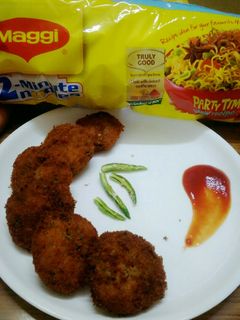 मैगी के कुरकुरे कटलेट (maggi ke kurkure cutlet recipe in hindi) रेसिपी मुख्य फोटो