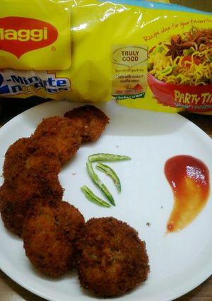 मैगी के कुरकुरे कटलेट (maggi ke kurkure cutlet recipe in hindi) रेसिपी मुख्य फोटो