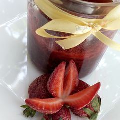 A picture of DIY Strawberry Jam.