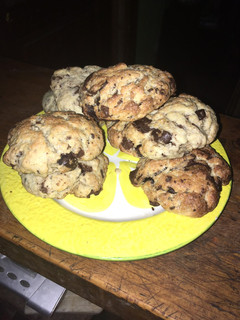 Una foto de Galletas de vainilla con chips de chocolate🍪