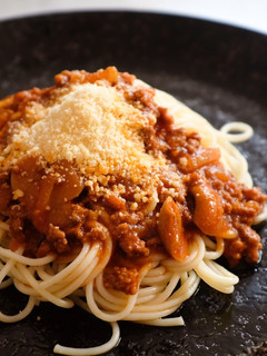 A picture of Spaghetti Bologna.