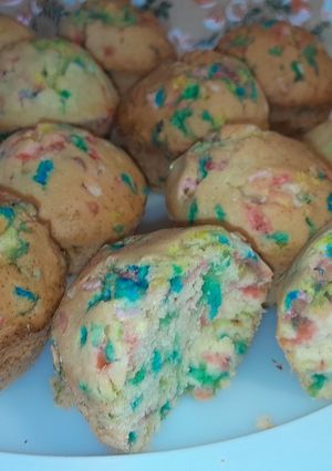 Una foto de Muffins colorido