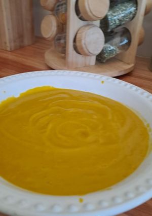 Una foto de Sopa. Crema de zapallo