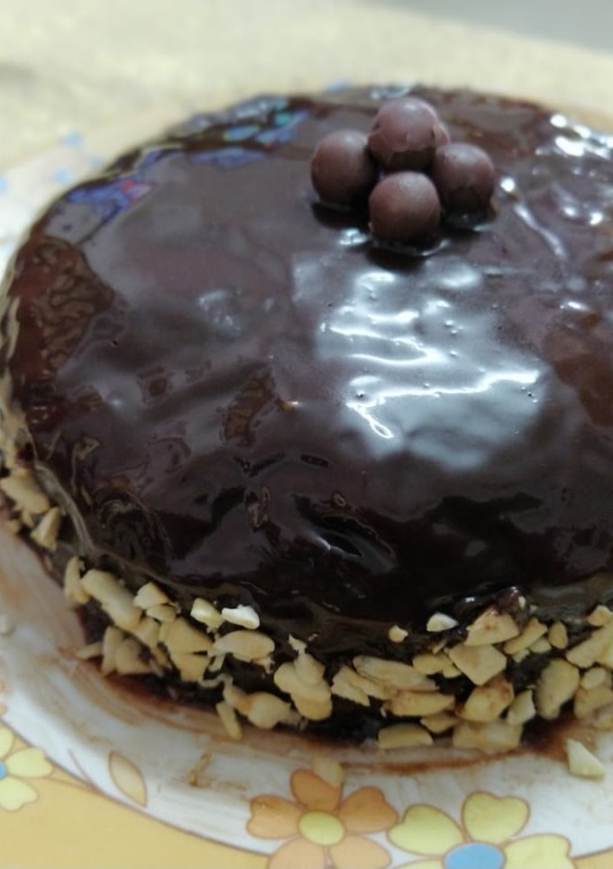 சாக்லேட் ட்ரிஃபில் கேக் (Chocolate truffle cake recipe in Tamil) செய்முறை முக்கிய புகைப்படம்