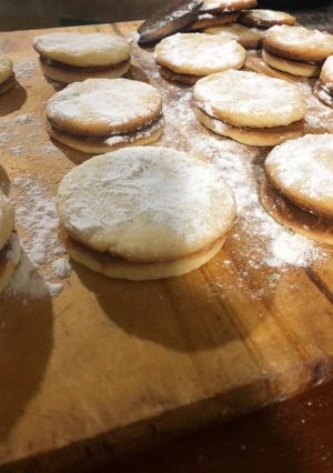 Una foto de Alfajorcitos caseros