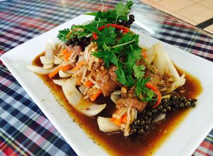 Hình của món Bò cuộn nấm kim châm.