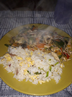 Una foto de Chop suey de pollo