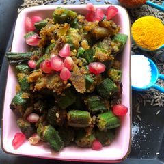 A picture of Bhindi Besan Peanut sabji testy.