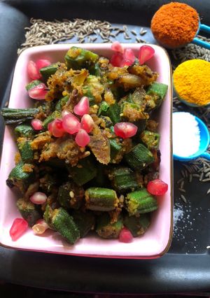 A picture of Bhindi Besan Peanut sabji testy.