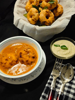 મેંદુવડા(Meduvada Recipe in Gujarati) રેસીપી મુખ્ય ફોટો