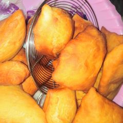 A picture of Eggless mandazi.