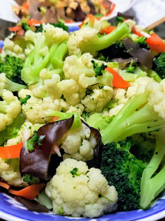 清炒雙色花椰菜 的食譜成品照片