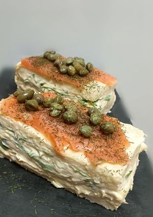Una foto de Pastel de atún y salmón