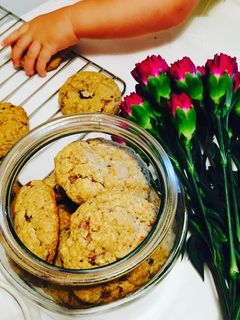 Foto resep Coconut Oatmeal & Dark Chocolate Cookies 🥥🍫🍪