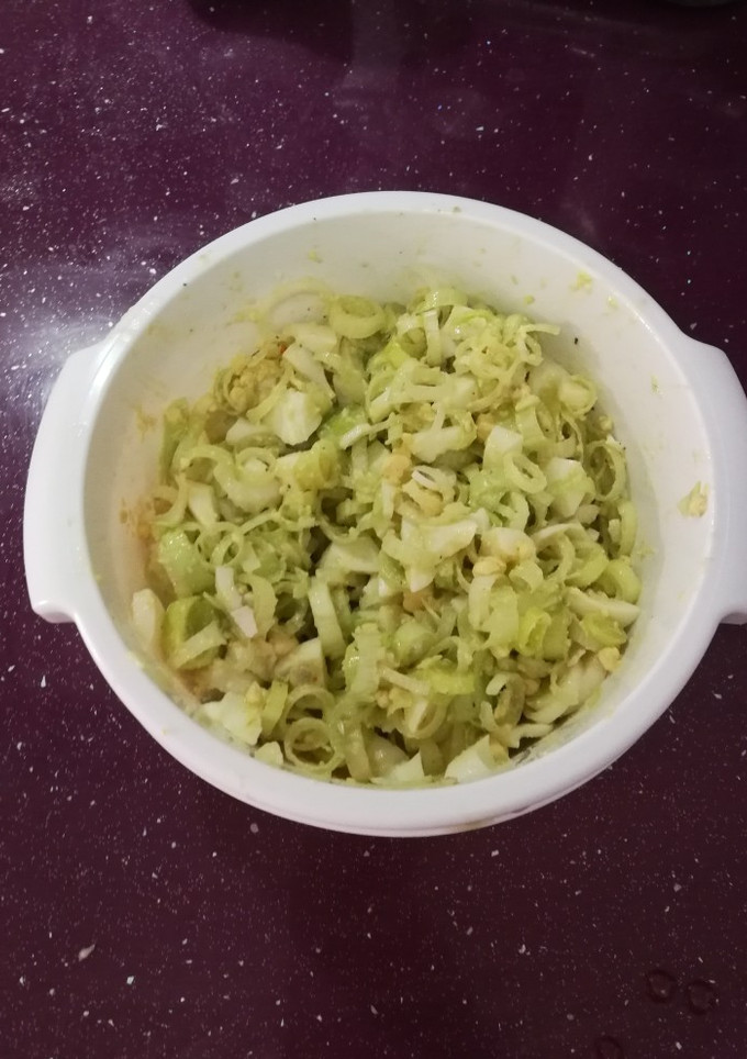 Una foto de Ensalada de puerro al estilo de Rumanía 🇷🇴