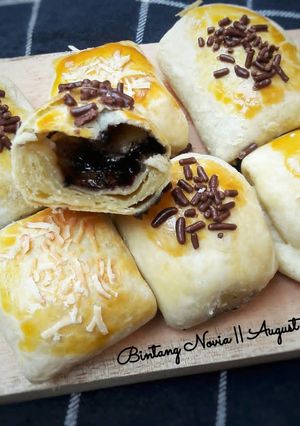 Foto resep Bolen pisang cokelat lezat