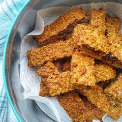 A picture of Baked Oat Fruit Bars.
